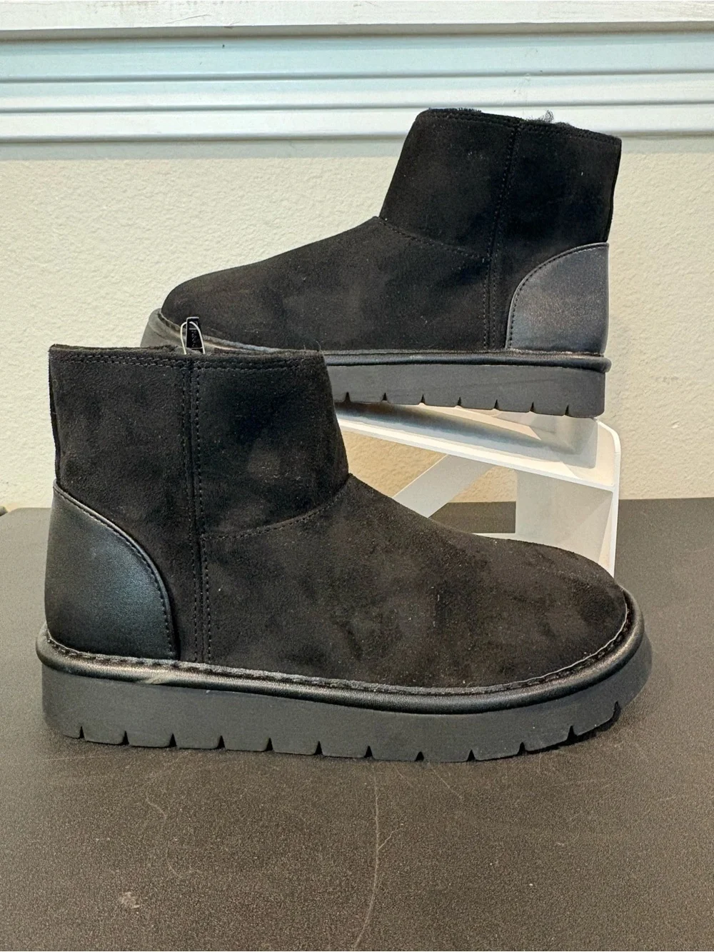Cat & Jack Girls Honor Faux Suede Style Fur Lined Black Boots Toddler Youth 2Y